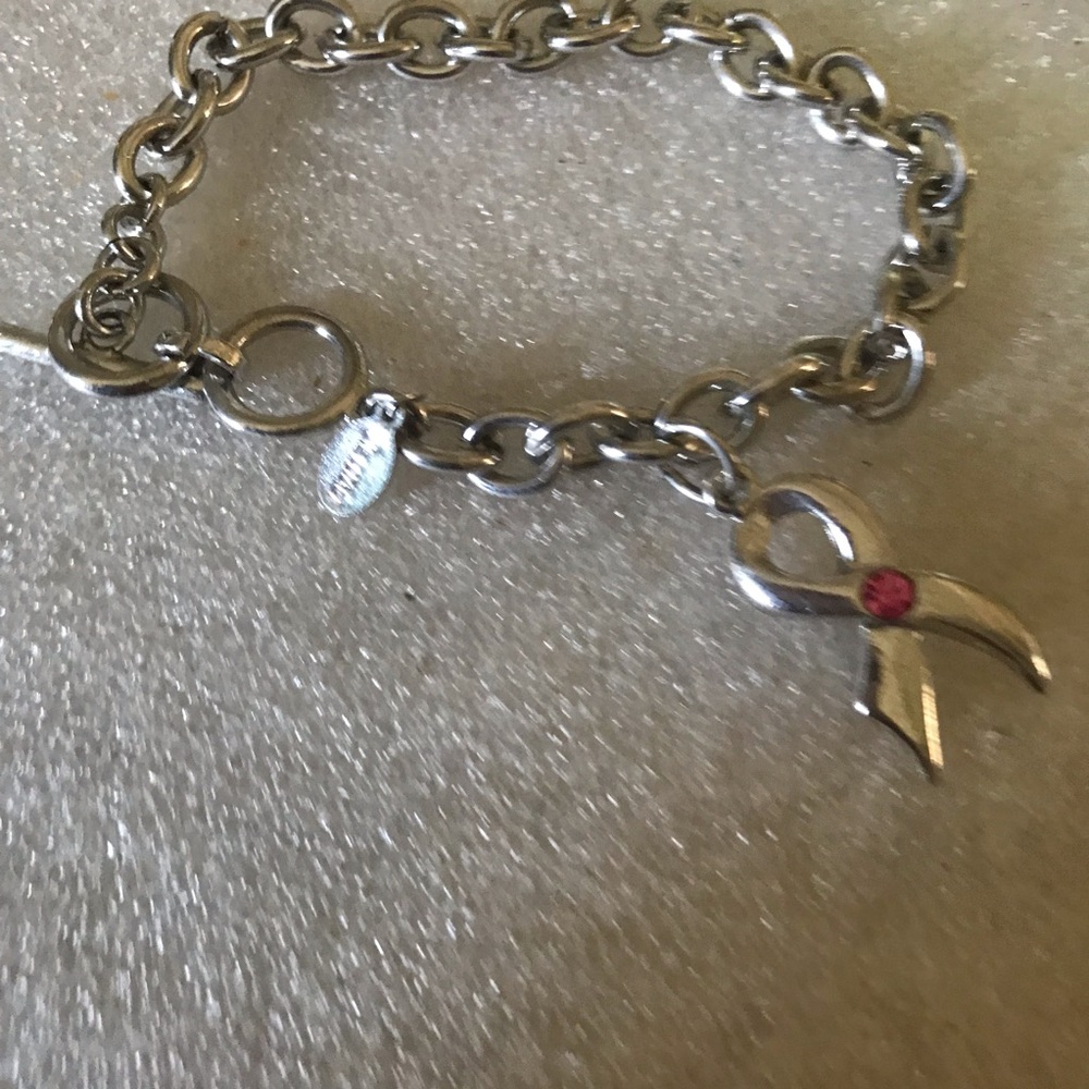 Silver Ribbon Charm Chain Bracelet with Pink Accent